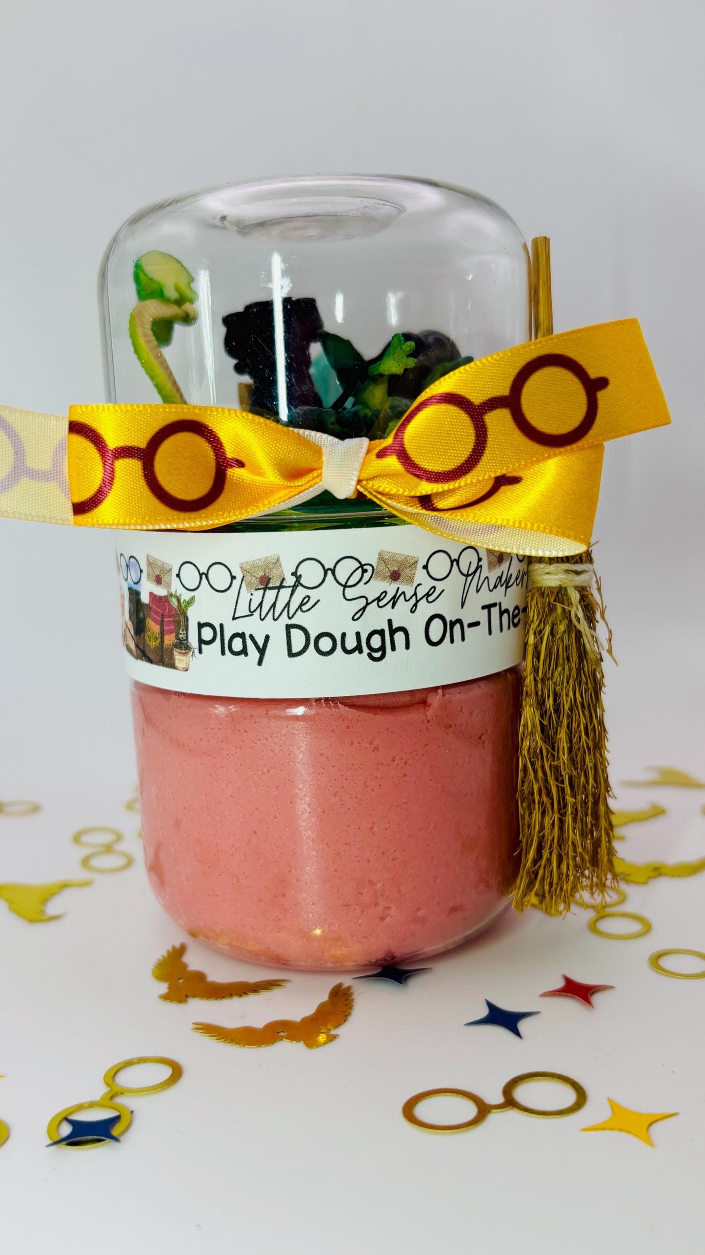 Magic Color-Changing Dough on the Go Jar