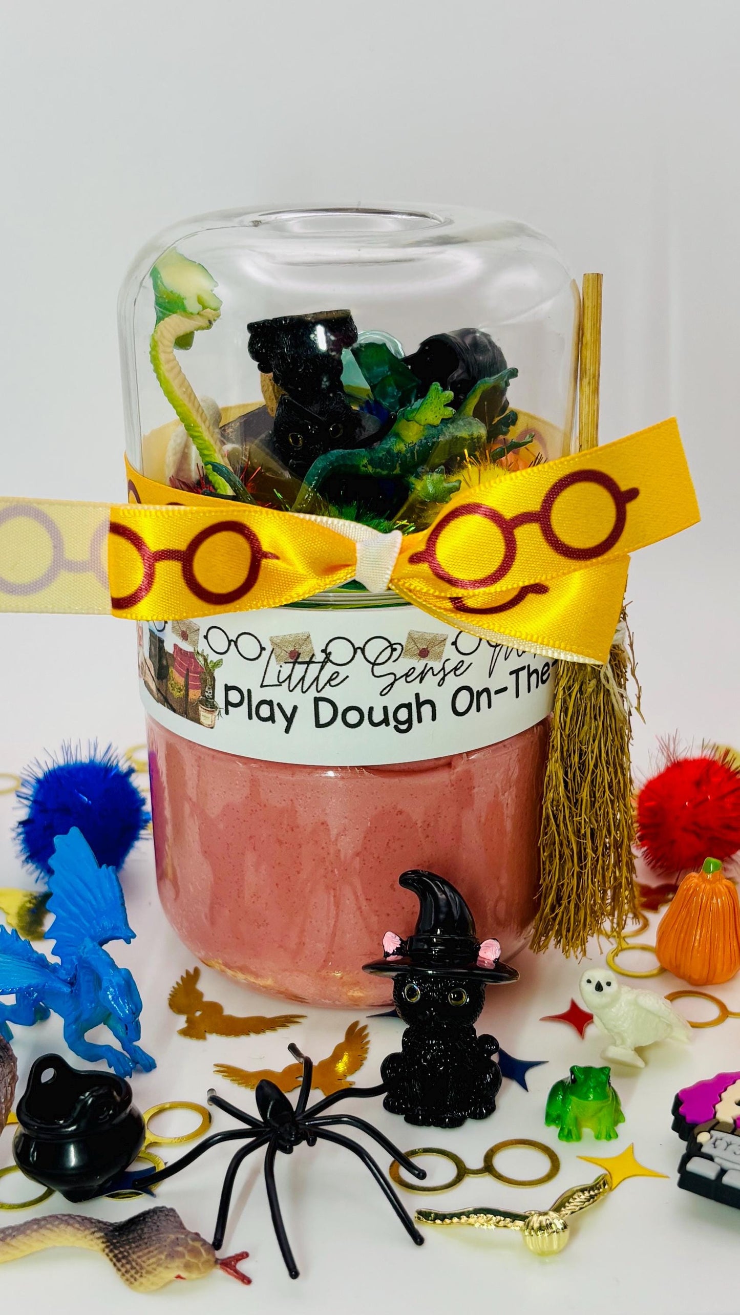 Magic Color-Changing Dough on the Go Jar