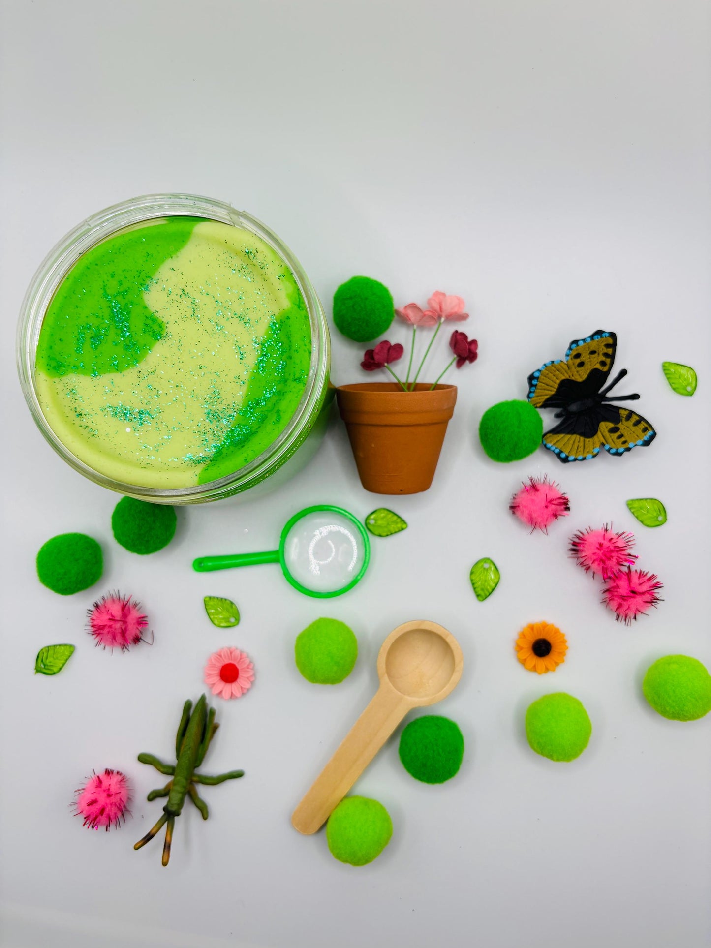 Bug & Garden Dough on the Go Jar