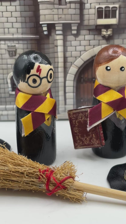 Magical Wizard Peg Doll Set
